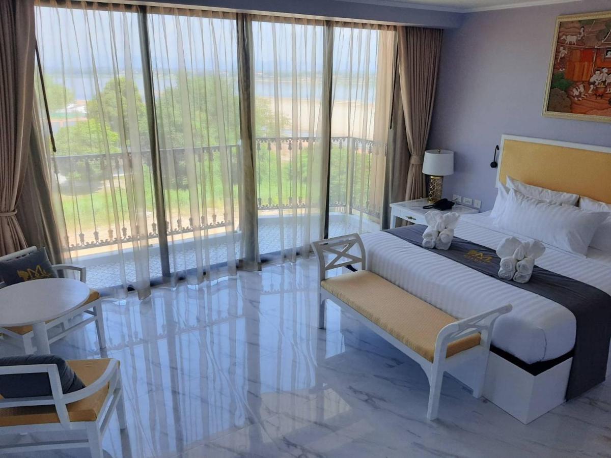 Mekong Heritage Hotel Nakhon Phanom Ngoại thất bức ảnh