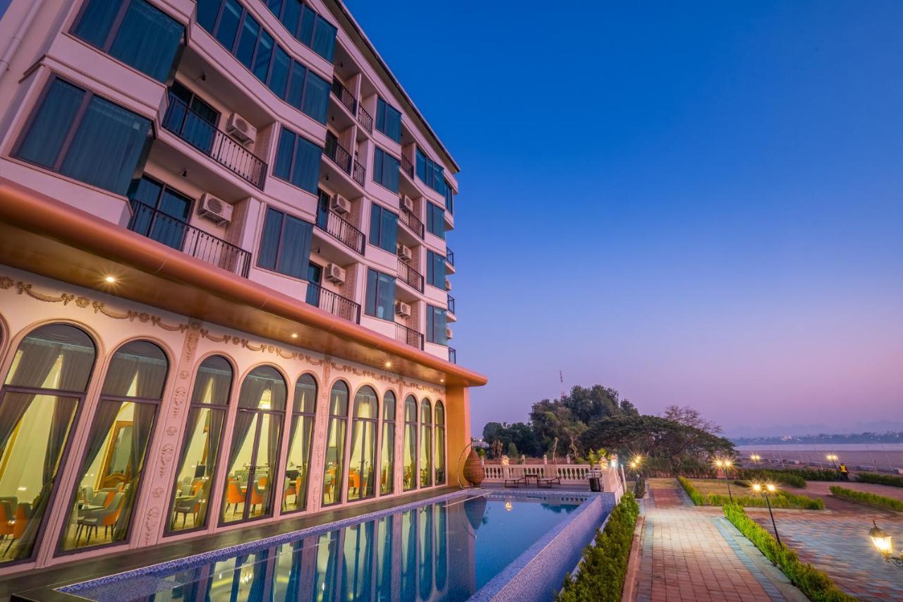 Mekong Heritage Hotel Nakhon Phanom Ngoại thất bức ảnh